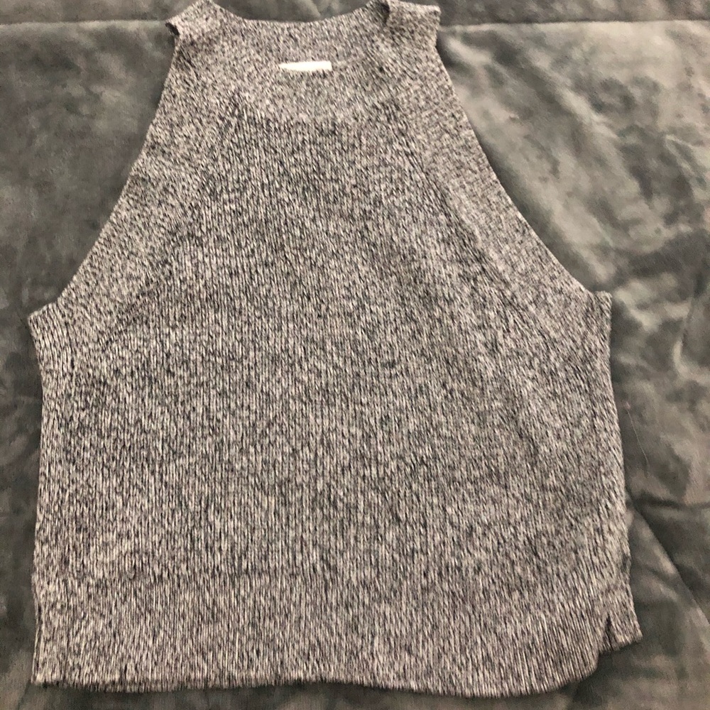 Aritzia Wilfred Crevier High Neck Knit Crop Top M